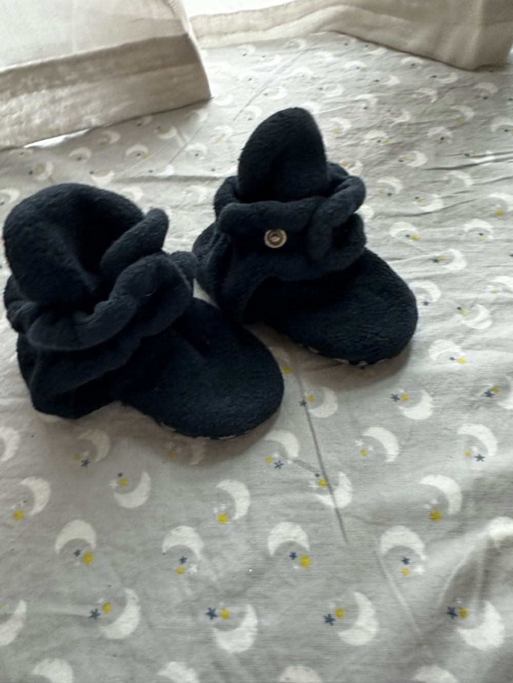 Zutano Black Plush Ruffle Baby Boots with Button Accent